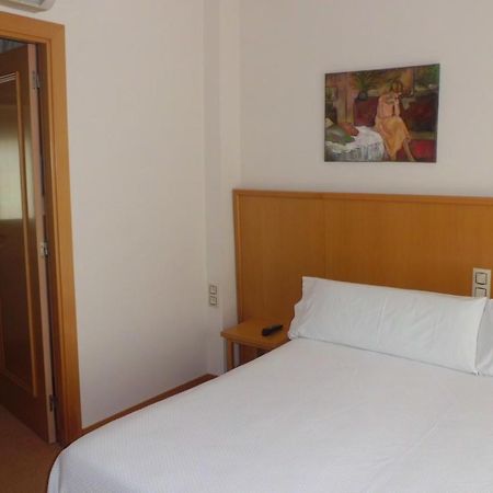 Hostal Palouet De Segarra Exteriör bild