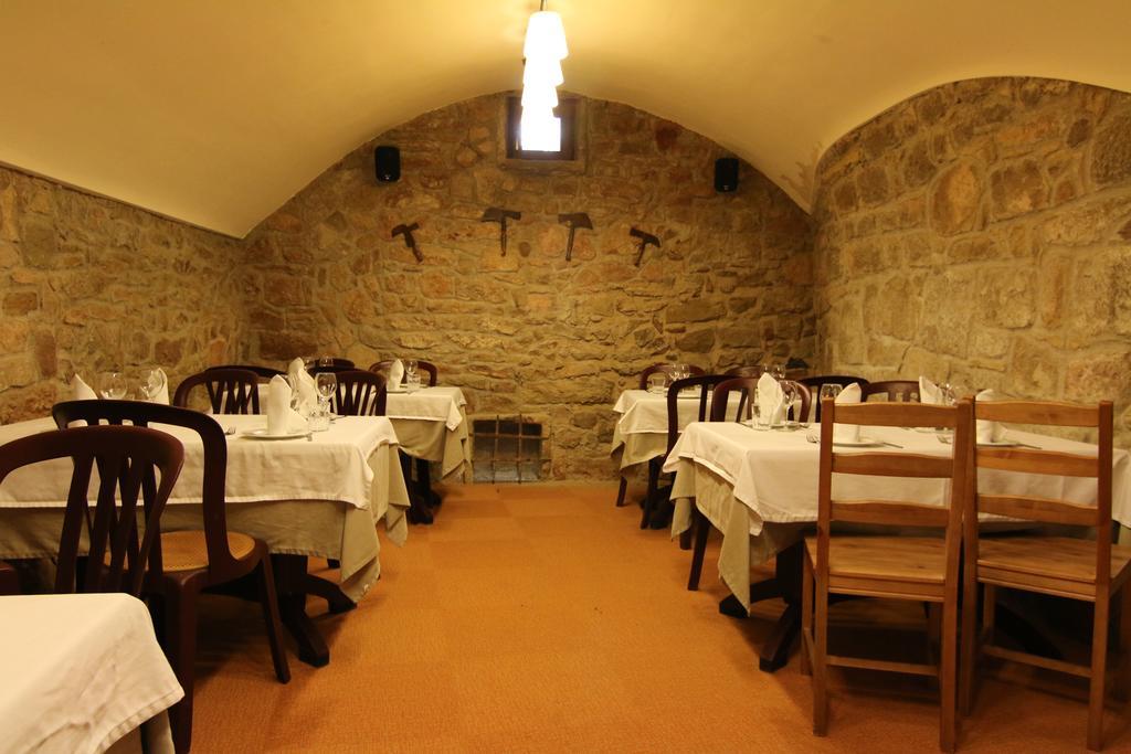 Hostal Palouet De Segarra Exteriör bild