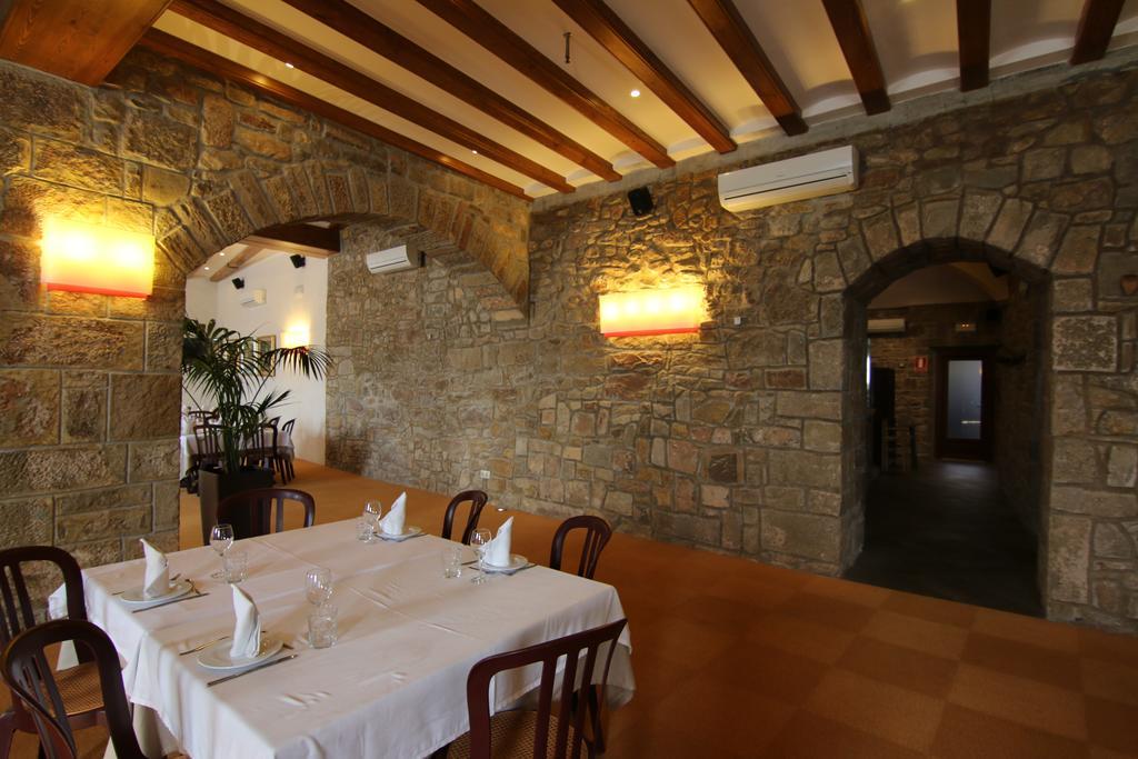 Hostal Palouet De Segarra Exteriör bild